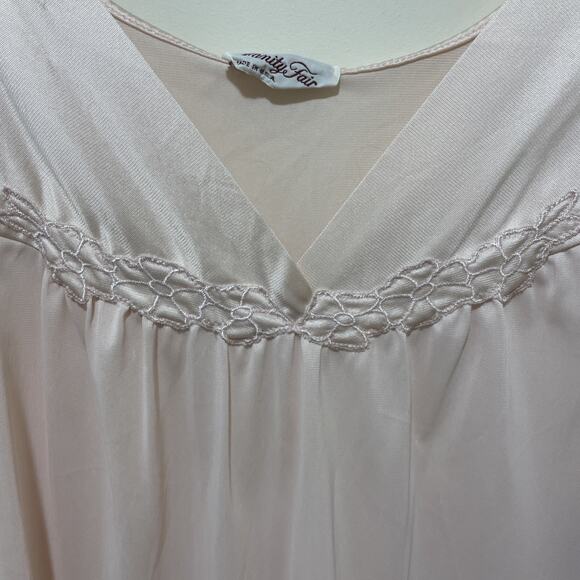 Vanity Fair Nightgown - M Pink Vintage V Neck‎ Sleeveless Lingerie USA Made - Picture 3 of 4
